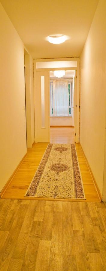 City Center Grand Apartment - Three-Bedroom, Free Parking Sarajevo Bagian luar foto