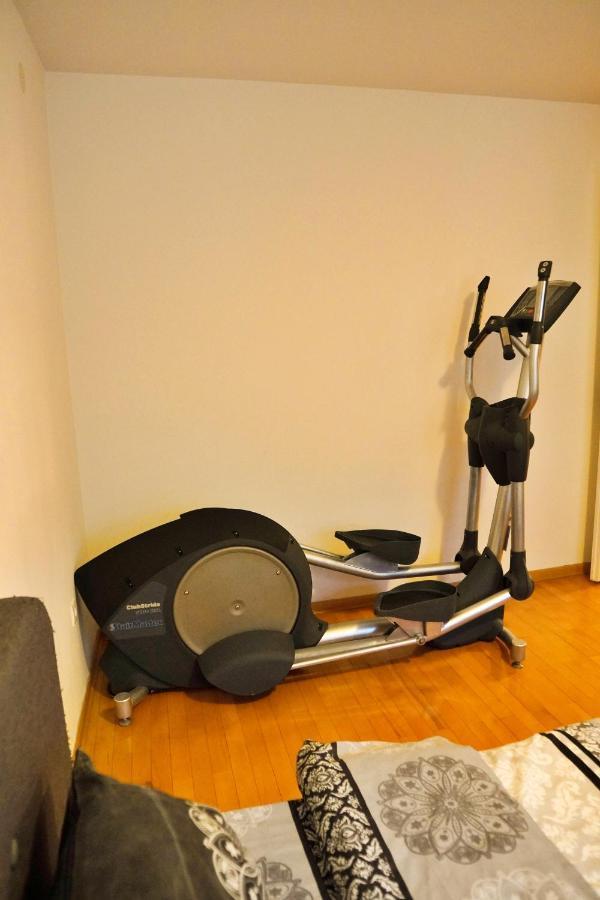 City Center Grand Apartment - Three-Bedroom, Free Parking Sarajevo Bagian luar foto